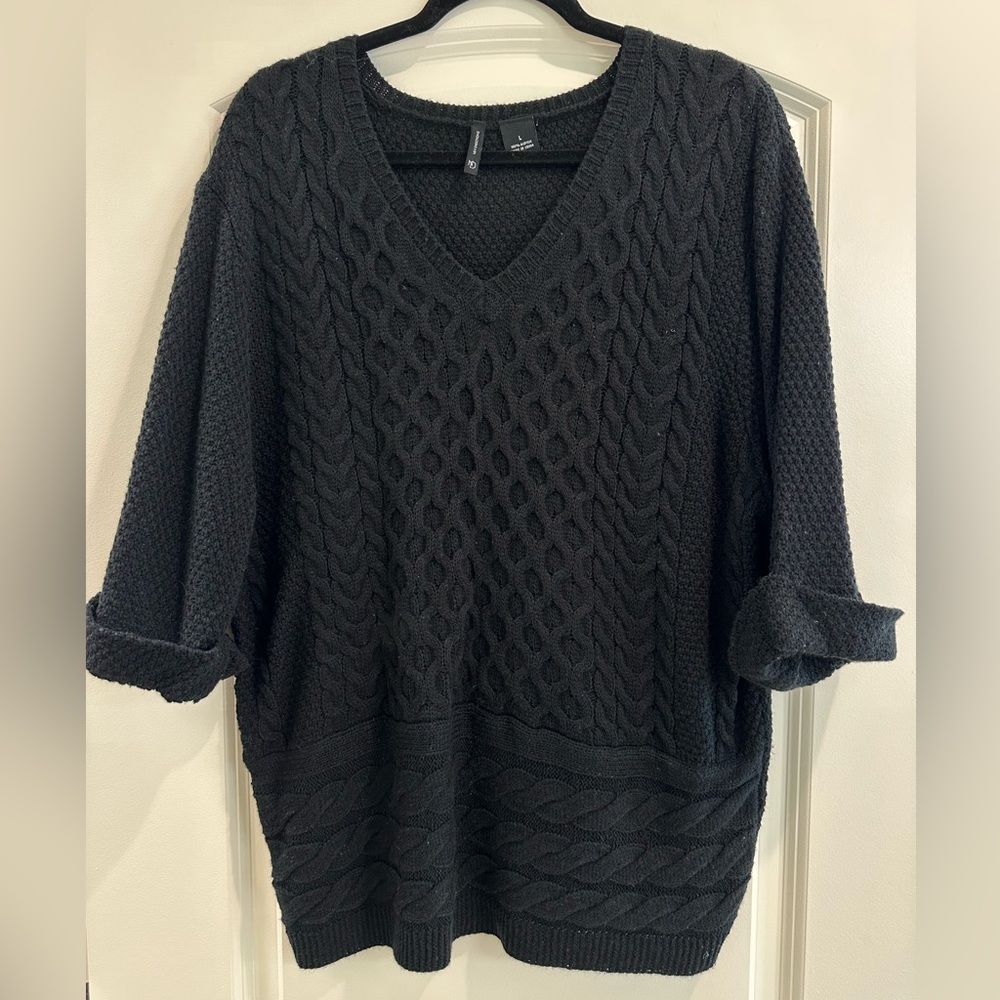 New Directions Large 3/4 Length Sleeve Black Sweater